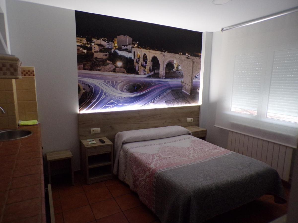 Hostal Serruchi Теруел Екстериор снимка