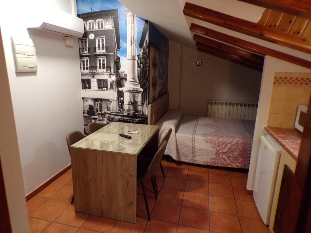 Hostal Serruchi Теруел Екстериор снимка