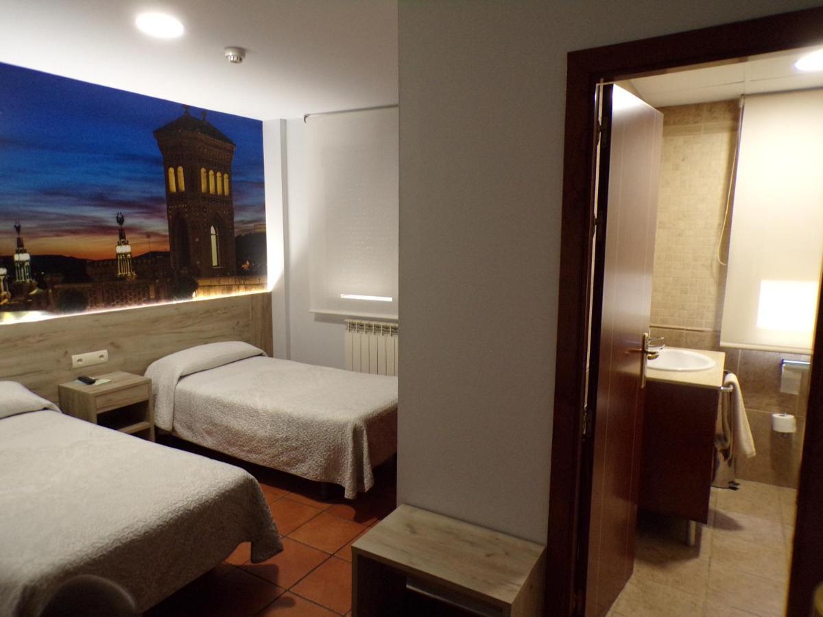 Hostal Serruchi Теруел Екстериор снимка