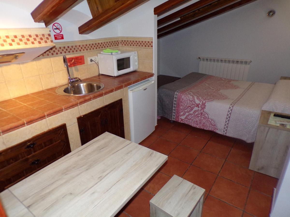 Hostal Serruchi Теруел Екстериор снимка