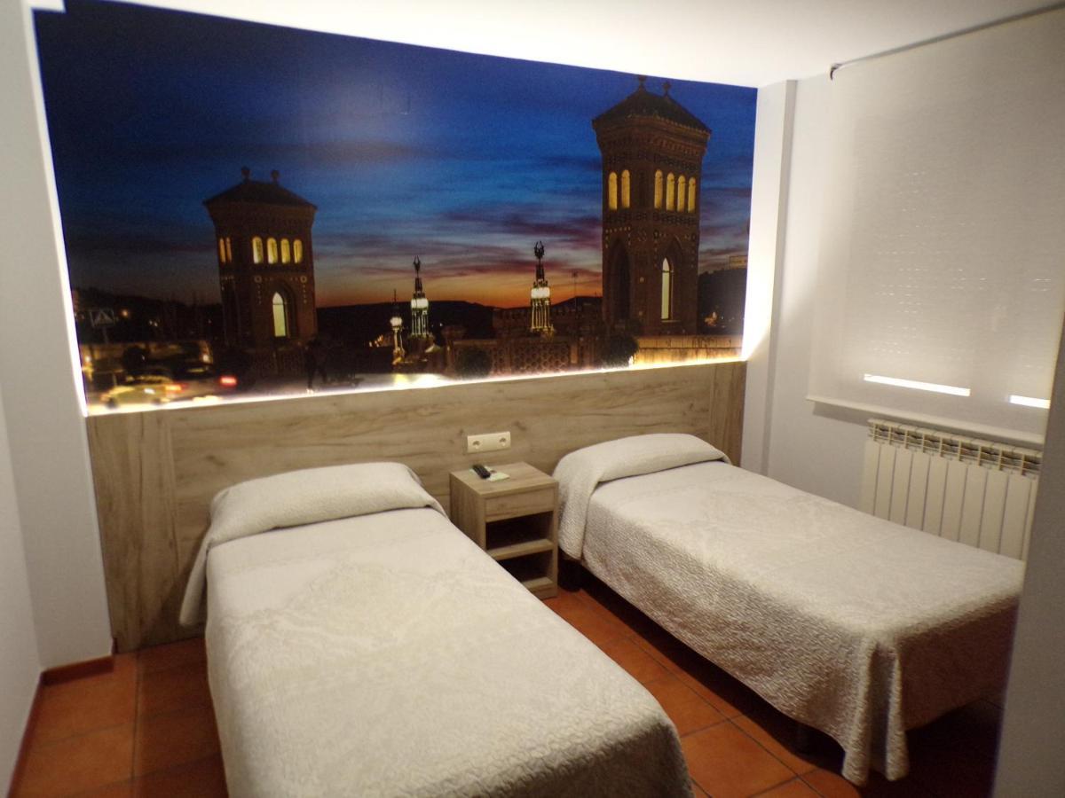 Hostal Serruchi Теруел Екстериор снимка