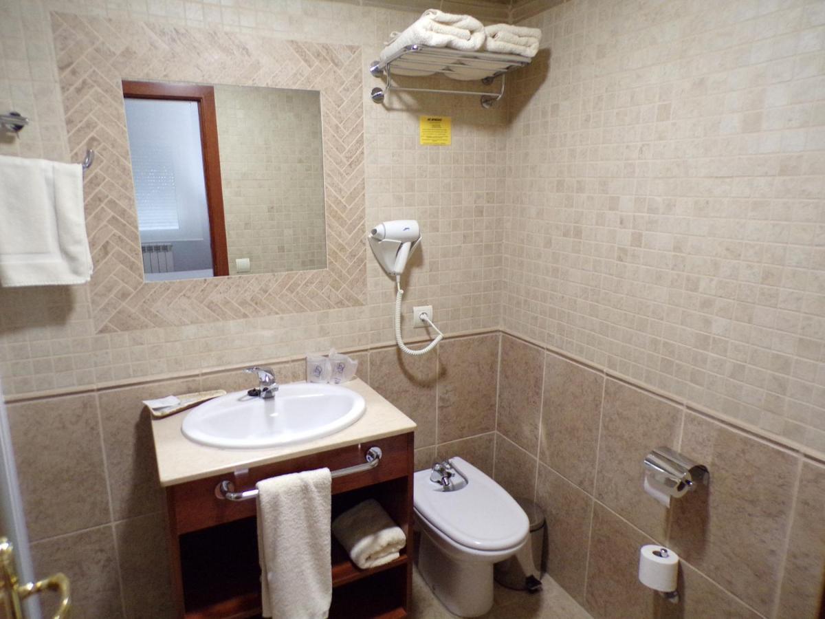 Hostal Serruchi Теруел Екстериор снимка