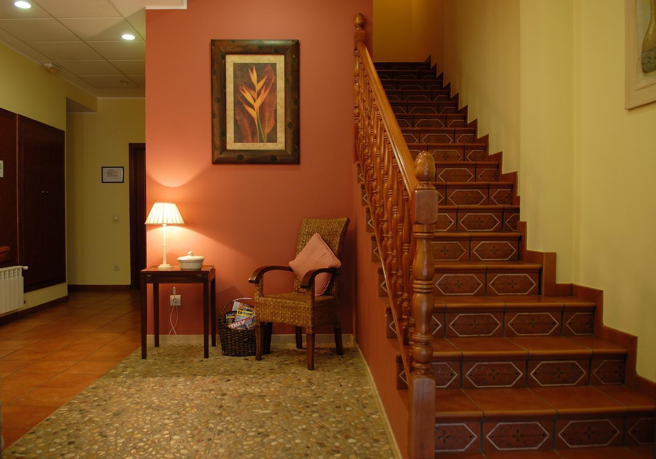 Hostal Serruchi Теруел Екстериор снимка