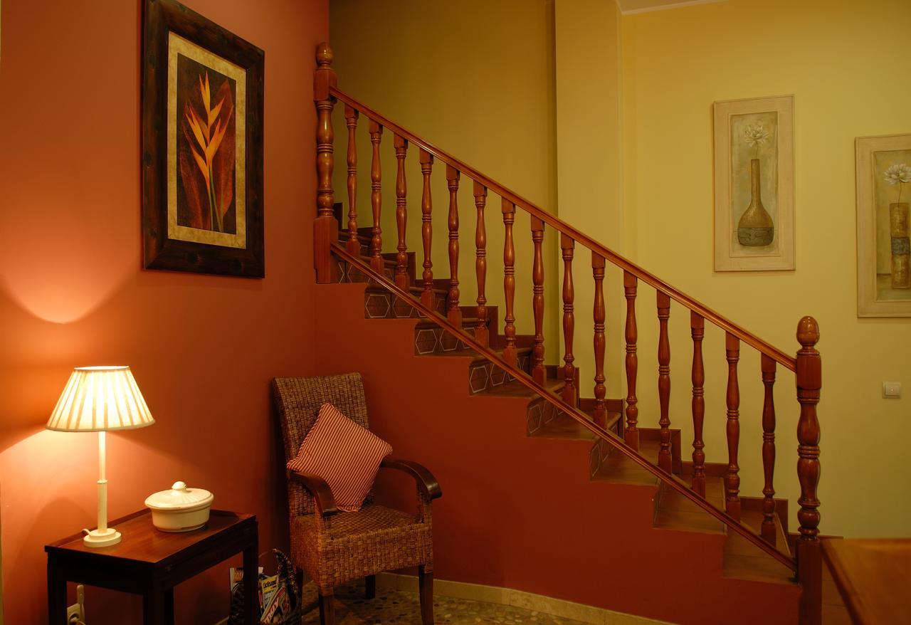Hostal Serruchi Теруел Екстериор снимка