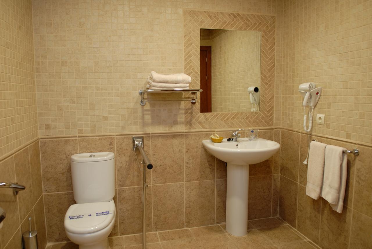 Hostal Serruchi Теруел Екстериор снимка